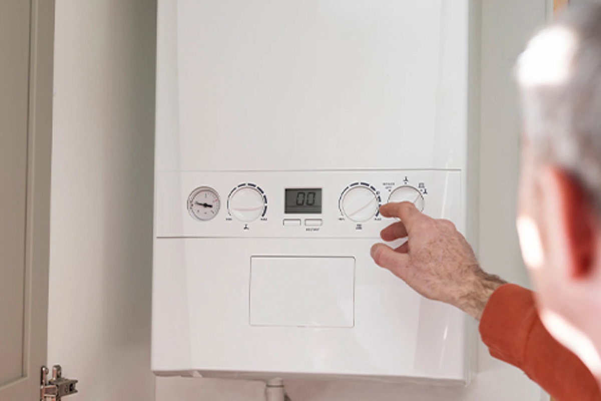Tuberías de calefacción de gas instaladas en vivienda de Cambrils